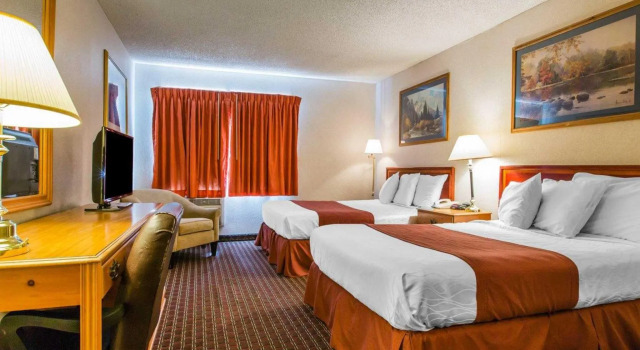 Четырёхместный номер Standard Sutter Inn