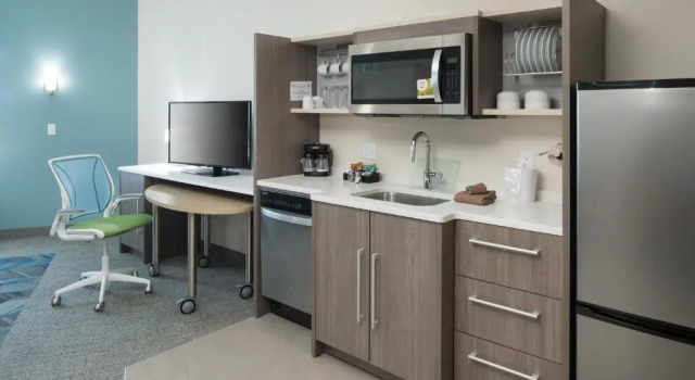 Четырёхместный люкс c 1 комнатой Home2 Suites By Hilton Cape Canaveral Cruise Port
