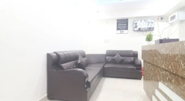 iROOMZ Hotel SBR, Rezerwuj Hotel Gachibowli 