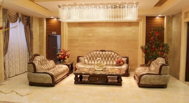 Big Port Holiday Inn, Prenota Hotel Guandu Kunming