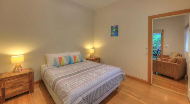 Апартаменты Beachcomber Lodge