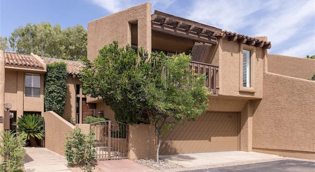 Camelback Mountain 2 BR by Casago