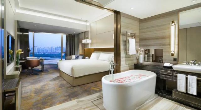 Двухместный клубный номер Executive Grand Millennium HongQiao Shanghai