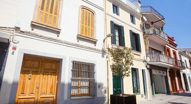 Cal Padri - Four Bedroom, Rezerwuj Hotel Premia de Mar Costa del Maresme