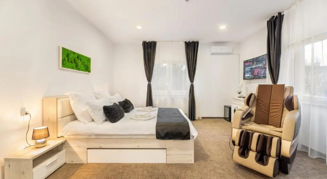 Bada Bing Residence, Rezerwuj Hotel Hotele w Prahova Valley z parkingiem, Parking