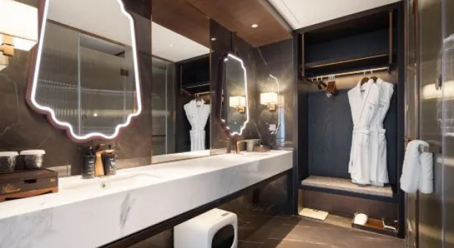 Люкс Executive Yilong International Hotel  (Shenyang  Qingnian Street Jinlang Plaza)