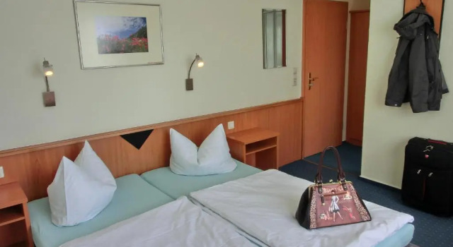 Hotel zum Hafen, Réserver Hôtel Sassnitz Rügen