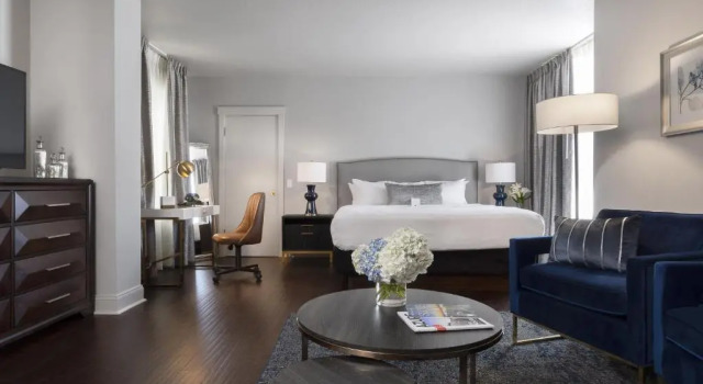 Номер Superior Seven Gables Inn, St Louis West, a Tribute Portfolio Hotel