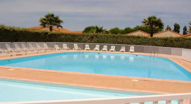 House With 2 Bedrooms in Torreilles, With Shared Pool and Enclosed Garden - 500 m From the Beach, Book Hotel Torreilles-Plage Pyrénées-Orientales
