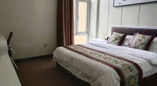 Люкс Deluxe Weihui Hongyun Business Hotel