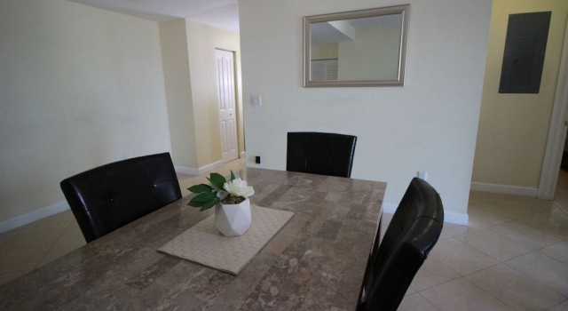 Apartments At Shamrock Gables, Забронировать Апартаменты/квартира Апартаменты Miami Metropolitan Area, Апартаменты/квартира
