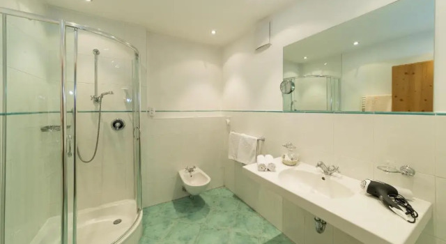 Полулюкс Hotel Hellweger