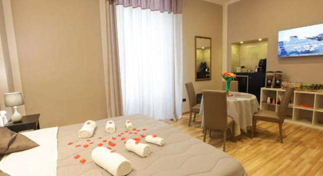 Трёхместный номер Deluxe REGGIA & DINTORNI ROOMS A CASERTA