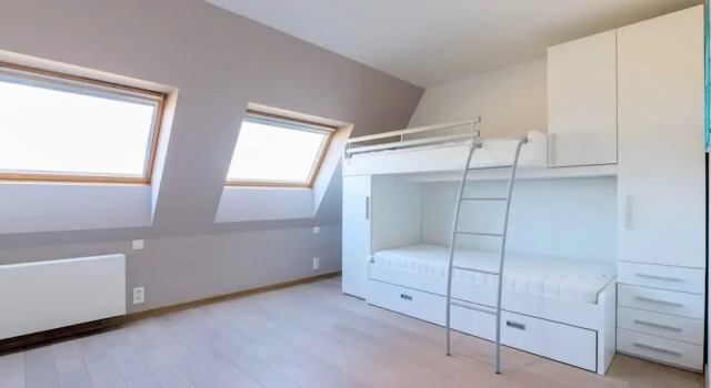 Apartment in Koksijde With Sea View, Rezerwuj Apartament Hotele w Bruksela z parkingiem, Parking