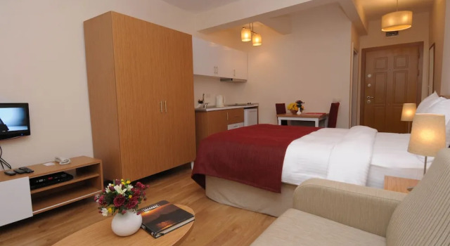 Студия Three Apples Residence