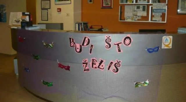 HI Hostel Rijeka, Забронировать Хостел Отели Приморско-Горанской жупания с парковкой, Парковка