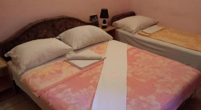 Кровать в общем номере Apartments & Hostel Zdrava Hrana