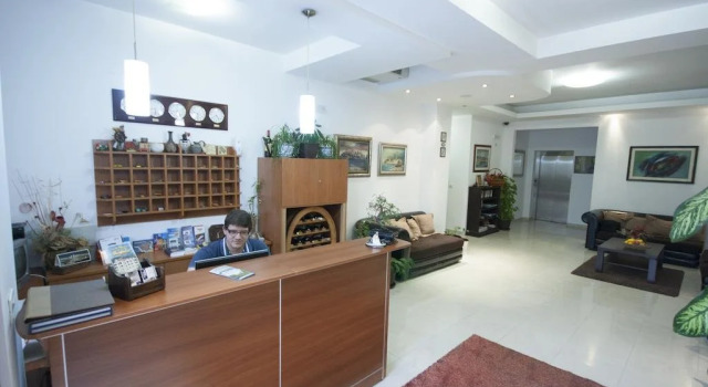 Apartments Butua