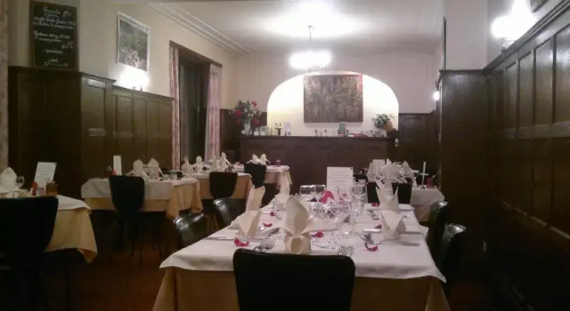 Hotel Le Midi, Забронировать Отель Сент-Ливрад-сюр-Ло 