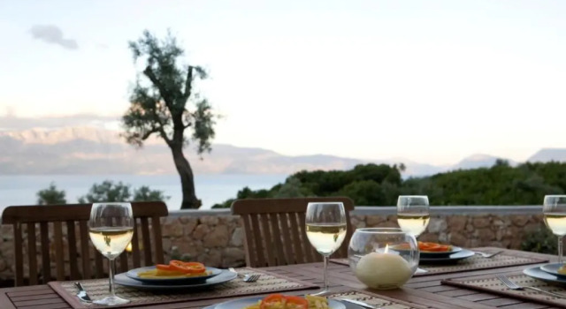 Forum Villas Ionian View 2, Забронировать Отель Отели периферии Ионических островов с парковкой, Парковка