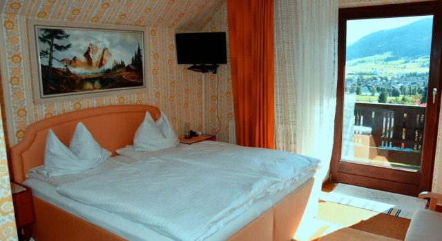 Pension Lasshofer, Rezerwuj Hotel Hotele w Salzburg z parkingiem, Parking