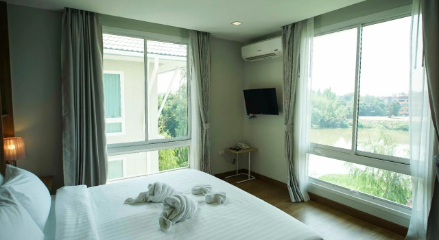Номер Standard с видом на реку Nantra Chiangmai Riverfront Hotel