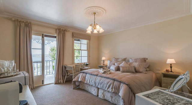 Bellevue Boutique Lodge, Забронировать Бутик-отель Отели Lake Taupo 3 звезды, 3*