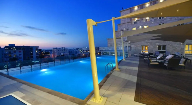 Levatio Hotel & Suites, Забронировать Отель Маскат губернаторство Маскат, рядом с The Royal Office