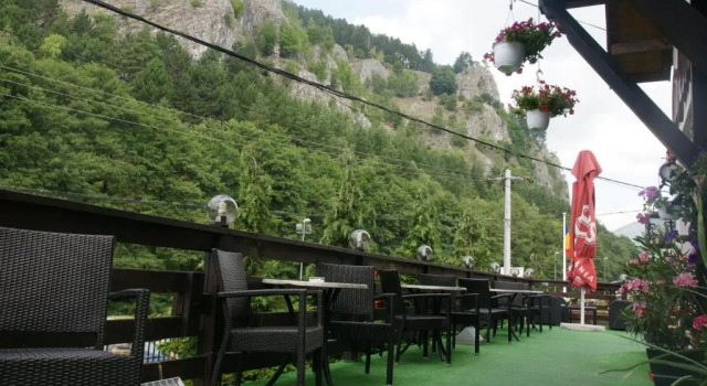 Pensiunea Tobo, Varaa Hotelli Hotellit Carpathians - Romania uima-altaalla, Uima-allas