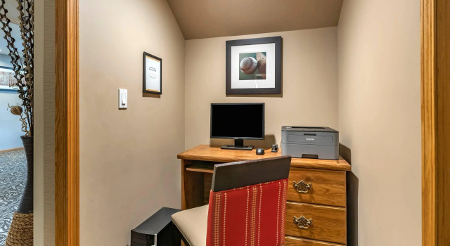 Comfort Inn Dyersville Near Field of Dreams
