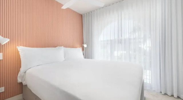 Люкс с видом на закат The Shores Miami