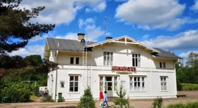 Perrongen, Rezerwuj Hotel Hotele w Svealand z parkingiem, Parking