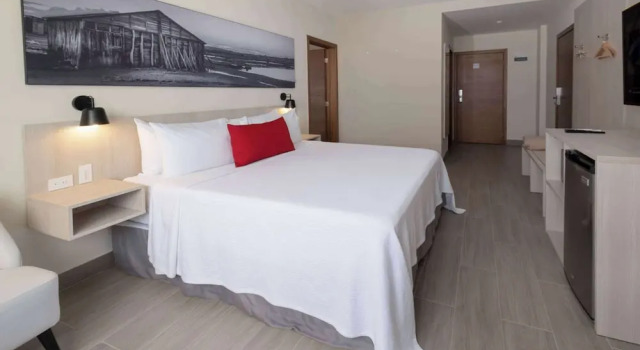 Люкс Business Super 8 by Wyndham Manzanillo