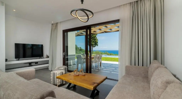 Вилла Cicada Exclusive Villa, a Sea View Gem, By ThinkVilla