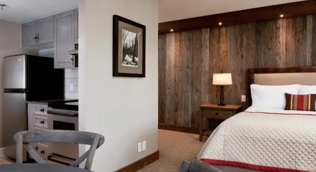 Номер Standard с балконом Manoir Saint-Sauveur