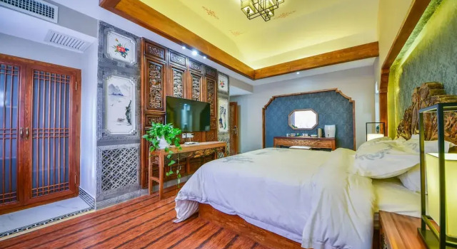 Люкс Deluxe Floral Hotel Dali New Zhaoli