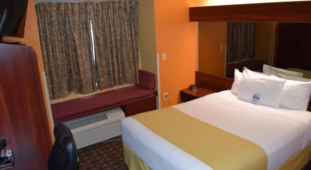 Двухместный номер Standard Microtel Inn & Suites by Wyndham Rock Hill/Charlotte Area