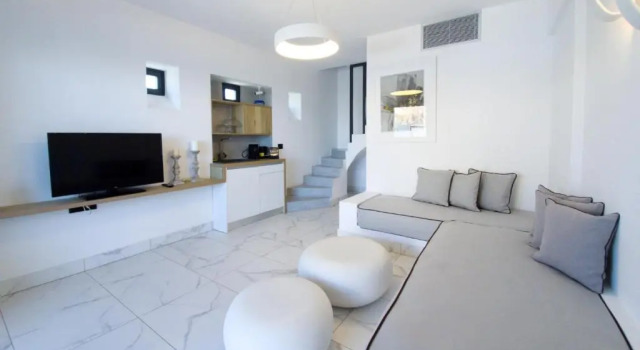 Полулюкс Karat Suites