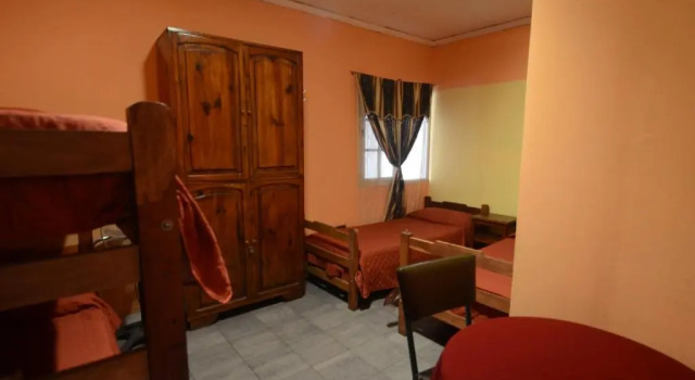 Кровать в общем номере Hostal Namaste