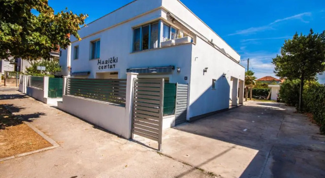Apartments Gardelin Superior