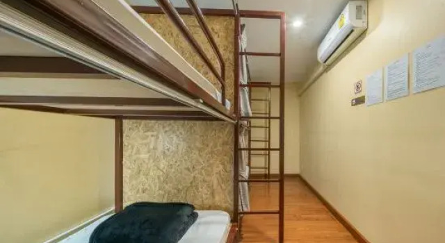 Кровать в общем номере WUA LAI Boutique Hotel Chiang Mai