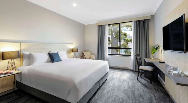 Номер Executive с 2 комнатами с балконом Oaks Sydney North Ryde Suites