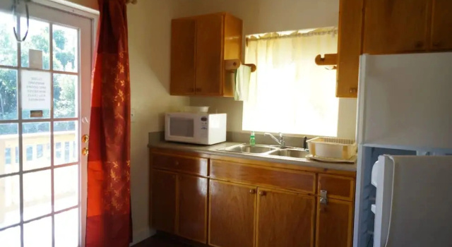 Коттедж Island Seaside Suites