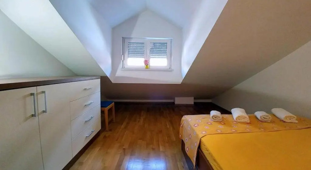 Apartment Gracijana, Забронировать Апартаменты/квартира Отели Макарска с парковкой, Парковка