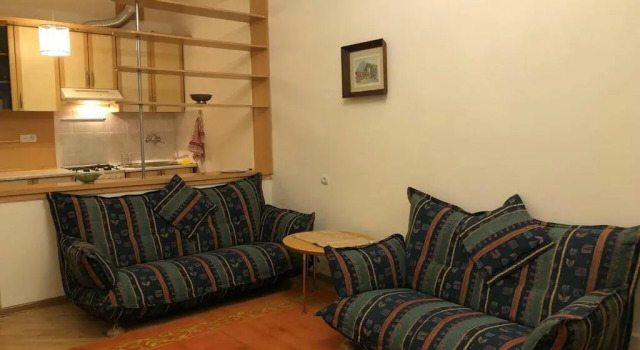 appartment near rustaveli, Забронировать Отель Вера Тбилиси, рядом с Тбилисский государственный университет