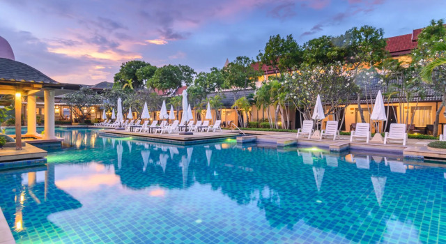 Люкс Deluxe Phuket Kata Resotel