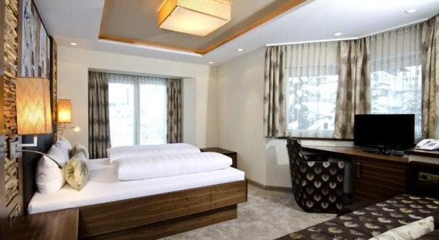 Двухместный номер Comfort с балконом Hotel Garni Astoria