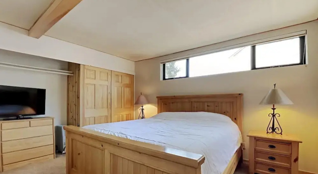 3 Outdoor Spas, Pool, Sauna and Free WiFi and Parking - Unit 531 at 1849 Condos - Slopeside by RedAwning