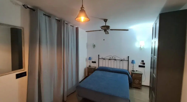 Двухместный номер Comfort с балконом и с видом на внутренний двор Hotel SAN SEBASTIAN Almuñécar