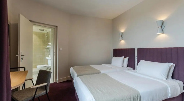 Трёхместный номер Standard Grand Hotel de la Gare, Angers